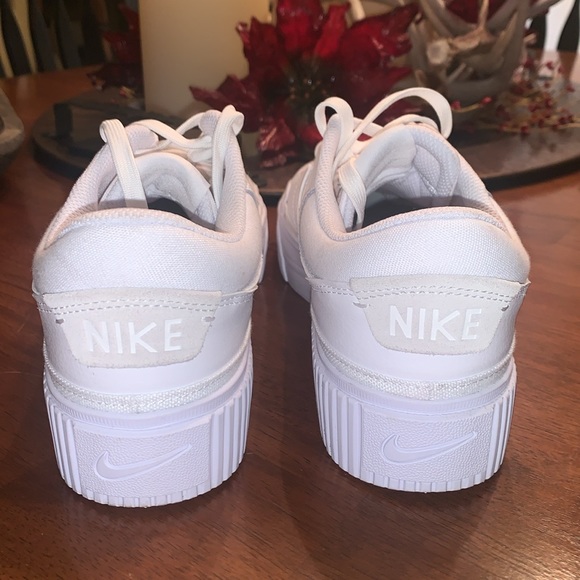 NIKE COURT LEGACY LIFT PLATFORM CASUAL SNEAKER WOMENS 10 - Picture 3 of 7